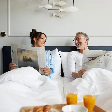 Hotell Seetelhotel Pommerscher Hof Wellnesshotel Im Herzen Der Kaiserbaeder Mit Direktem Zugang Zur Wellnessoase Shehrazade Heringsdorf (Usedom)