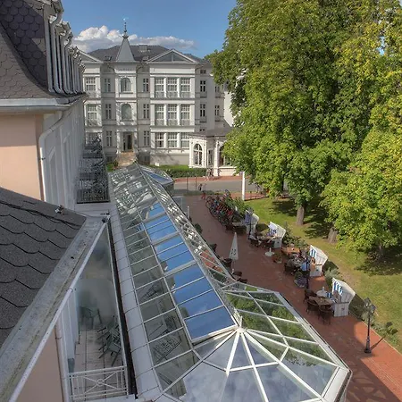 Otel Seetelhotel Pommerscher Hof