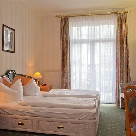 Seetelhotel Pommerscher Hof Otel