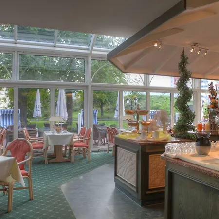 Seetelhotel Pommerscher Hof Otel 4*