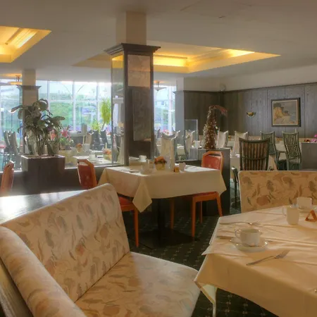 Seetelhotel Pommerscher Hof Otel